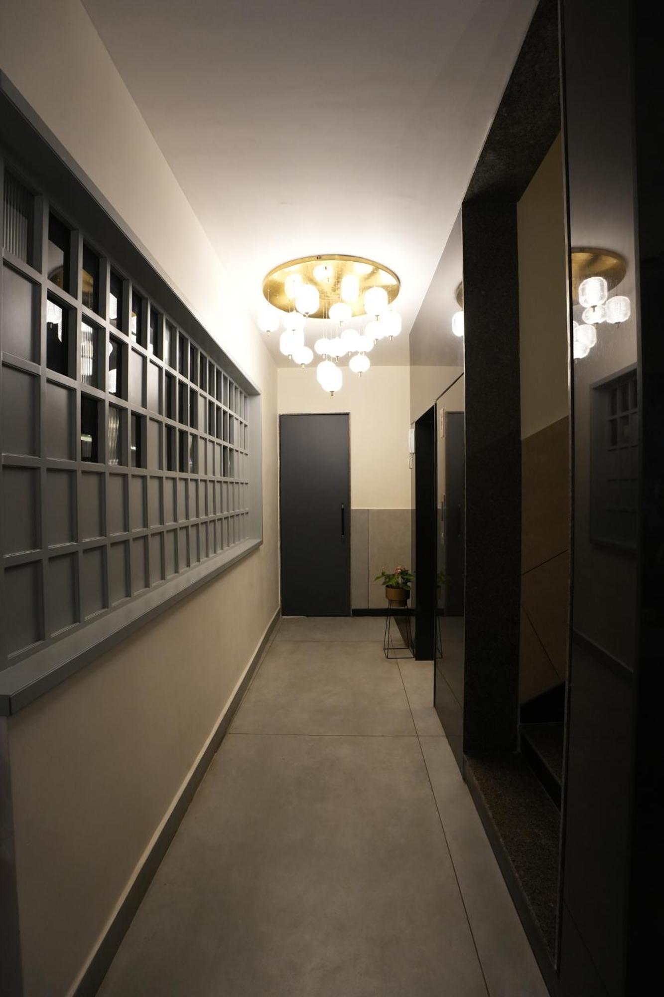 Hotel Swathi Хоспет Екстериор снимка